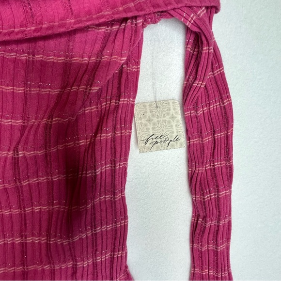 NWT Free People Pink Long Sleeve Shirt
Big cuff collar
sz XS
Stretch - Picture 3 of 8